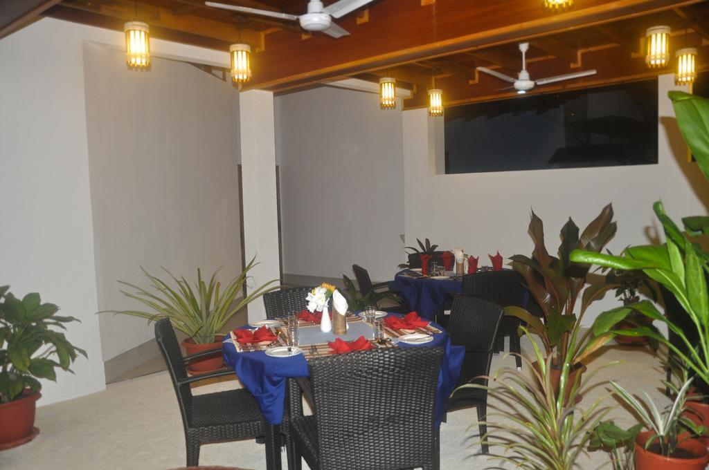 Rasdhoo Relax Inn ภายนอก รูปภาพ