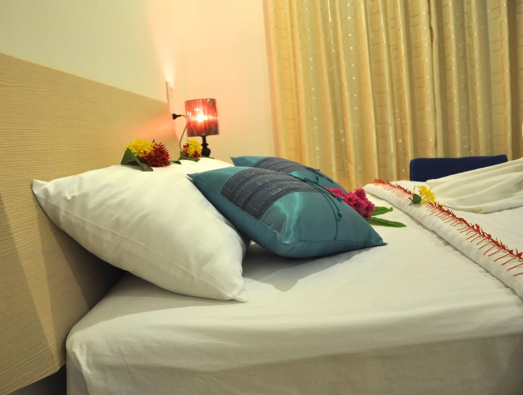 Rasdhoo Relax Inn ภายนอก รูปภาพ